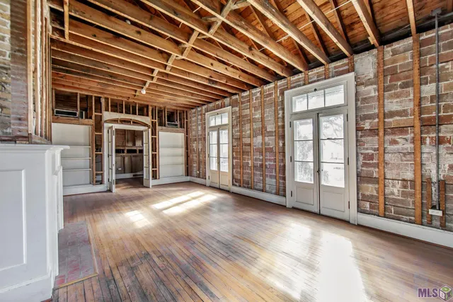 $389,900 | 325 Crescent Boulevard, Houma, LA 70360