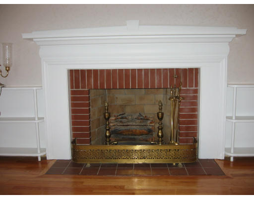 228 Governors Road Quincy, MA 02169 - Photo 3 of 13 Gallery Image 3
