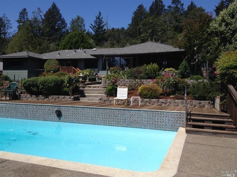 a view of house and outdoor space