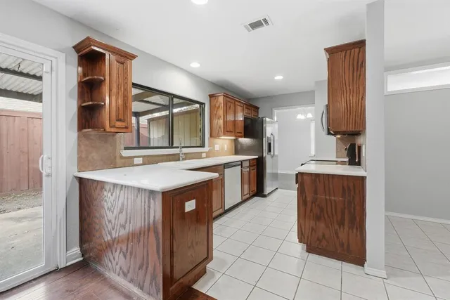 $298,900 | 9101 Willowbrook Drive, Rowlett, TX 75088