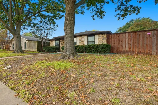 $298,900 | 9101 Willowbrook Drive, Rowlett, TX 75088