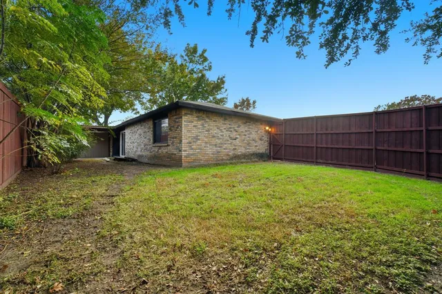 $298,900 | 9101 Willowbrook Drive, Rowlett, TX 75088