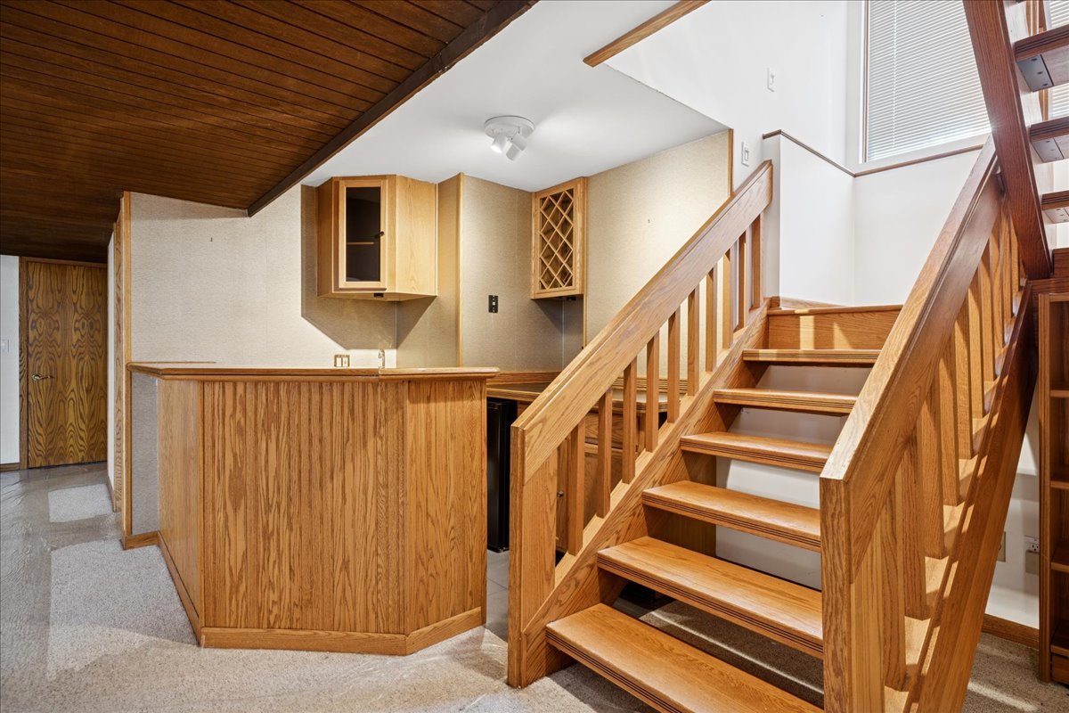 43W880 Pathfinder Drive Maple Park, IL 60151 - Photo 24 of 38 a view of entryway