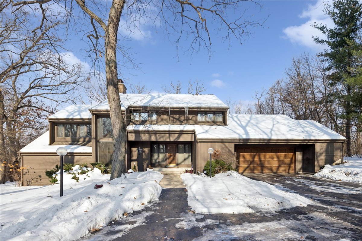 43W880 Pathfinder Drive Maple Park, IL 60151 - Photo 38 of 38 a view of a patio with a fireplace