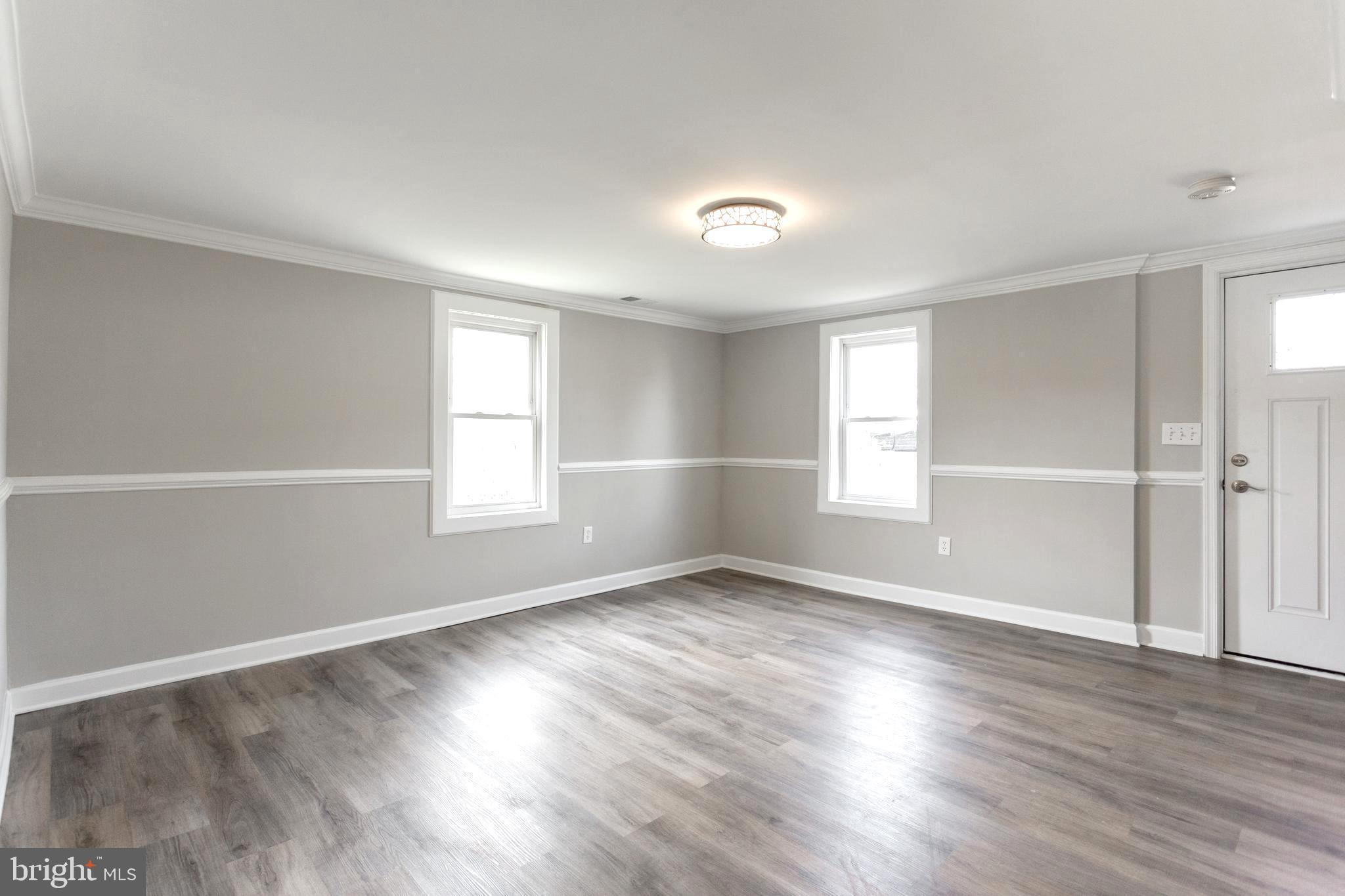 2087 Park Trail Road Windsor Mill, MD 21244 - Photo 5 of 32 Living Room - Crown Moulding and Chair Rail trim