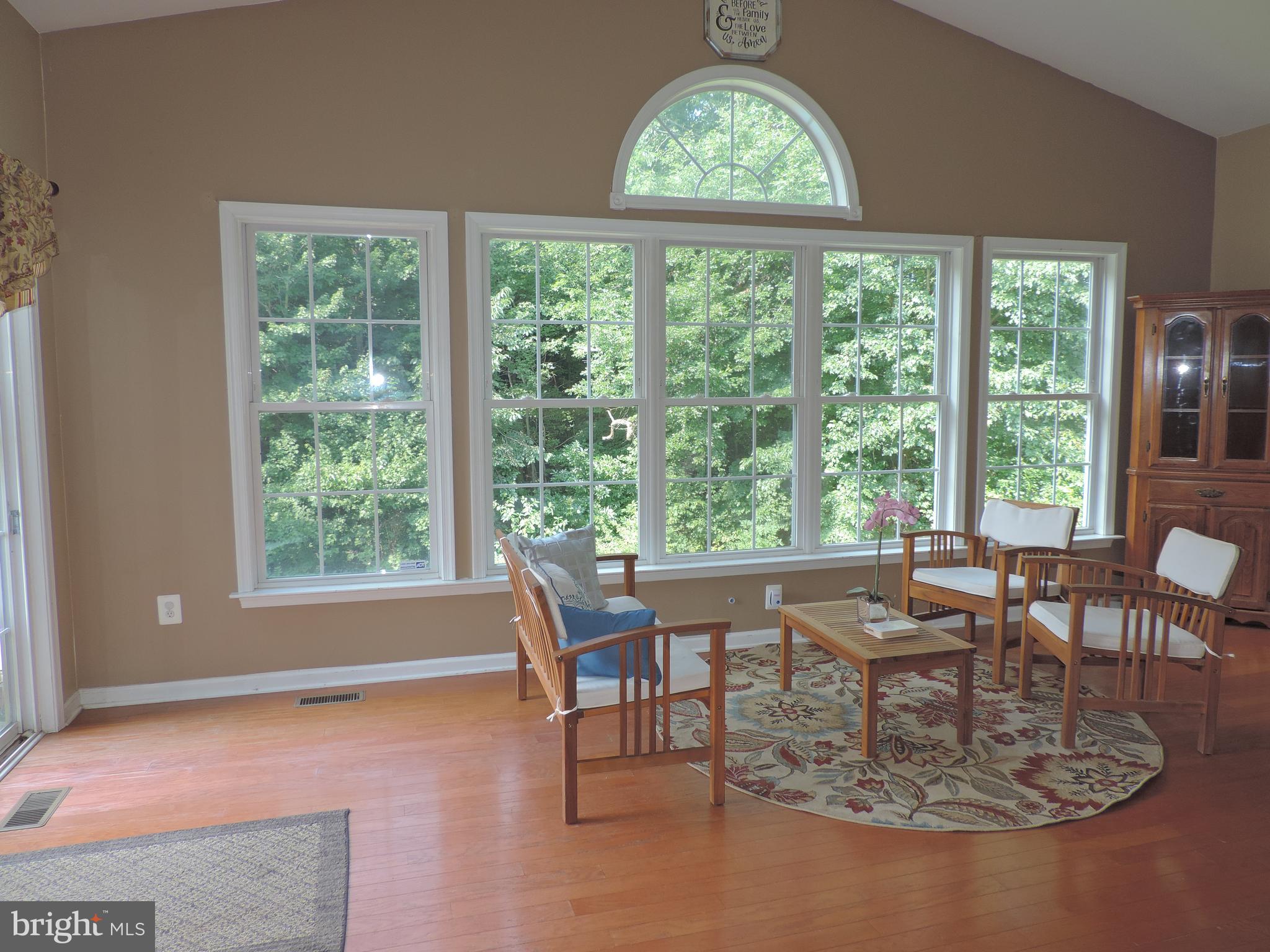499 Beards Hill Road Aberdeen, MD 21001 - Photo 4 of 16 Morning/Breakfast Room.