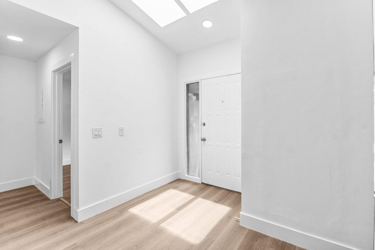 13105 Belhaven Court, Unit 15 Wellington, FL 33414 - Photo 17 of 27 Entrance view