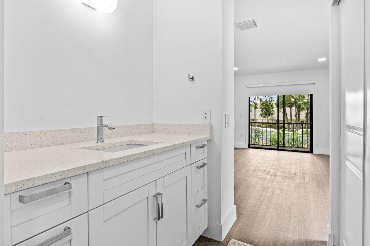 13105 Belhaven Court, Unit 15 Wellington, FL 33414 - Photo 21 of 27 020-13105BelhavenCourt-15-Wellington-FL-
