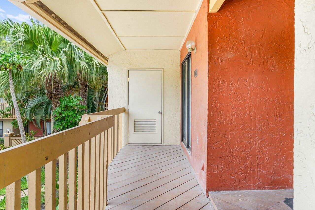 13105 Belhaven Court, Unit 15 Wellington, FL 33414 - Photo 25 of 27 003-13105BelhavenCourt-15-Wellington-FL-