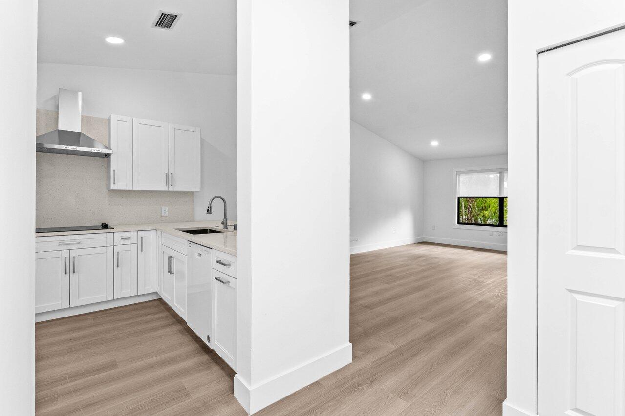 13105 Belhaven Court, Unit 15 Wellington, FL 33414 - Photo 26 of 27 006-13105BelhavenCourt-15-Wellington-FL-