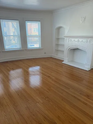 $2,500 | 7544 North Oakley Avenue, Unit 2, Chicago, IL 60645