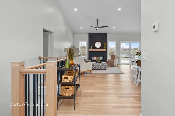 $389,900 | 1867 Redbud Circle, Unit 102, Eldridge, IA 52748