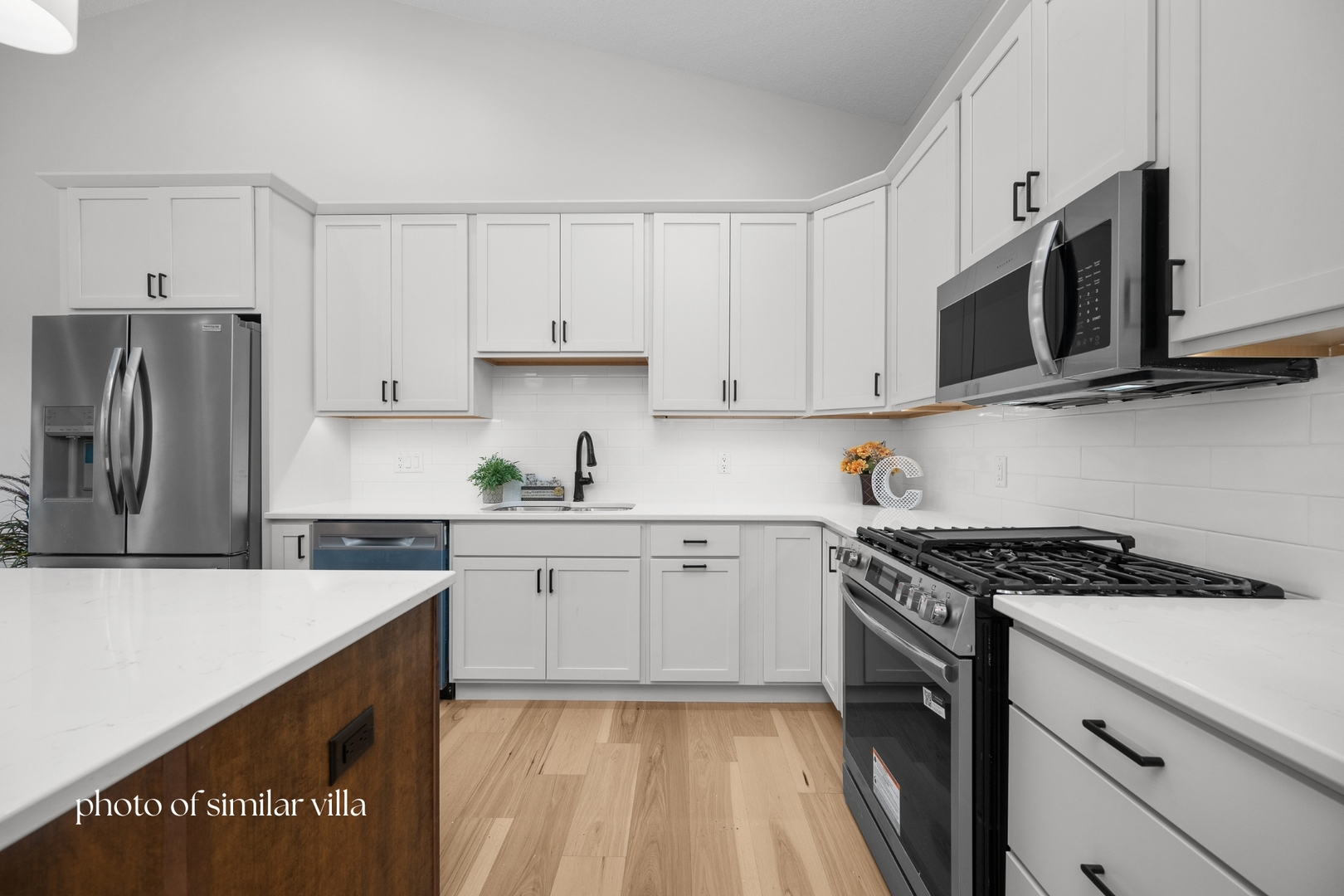 1867 Redbud Circle, Unit 102 Eldridge, IA 52748 - Photo 9 of 31