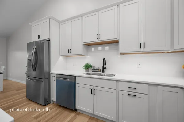 $389,900 | 1867 Redbud Circle, Unit 102, Eldridge, IA 52748