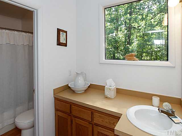 3109 Club Drive Raleigh, NC 27613 - Photo 22 of 25 Bathroom