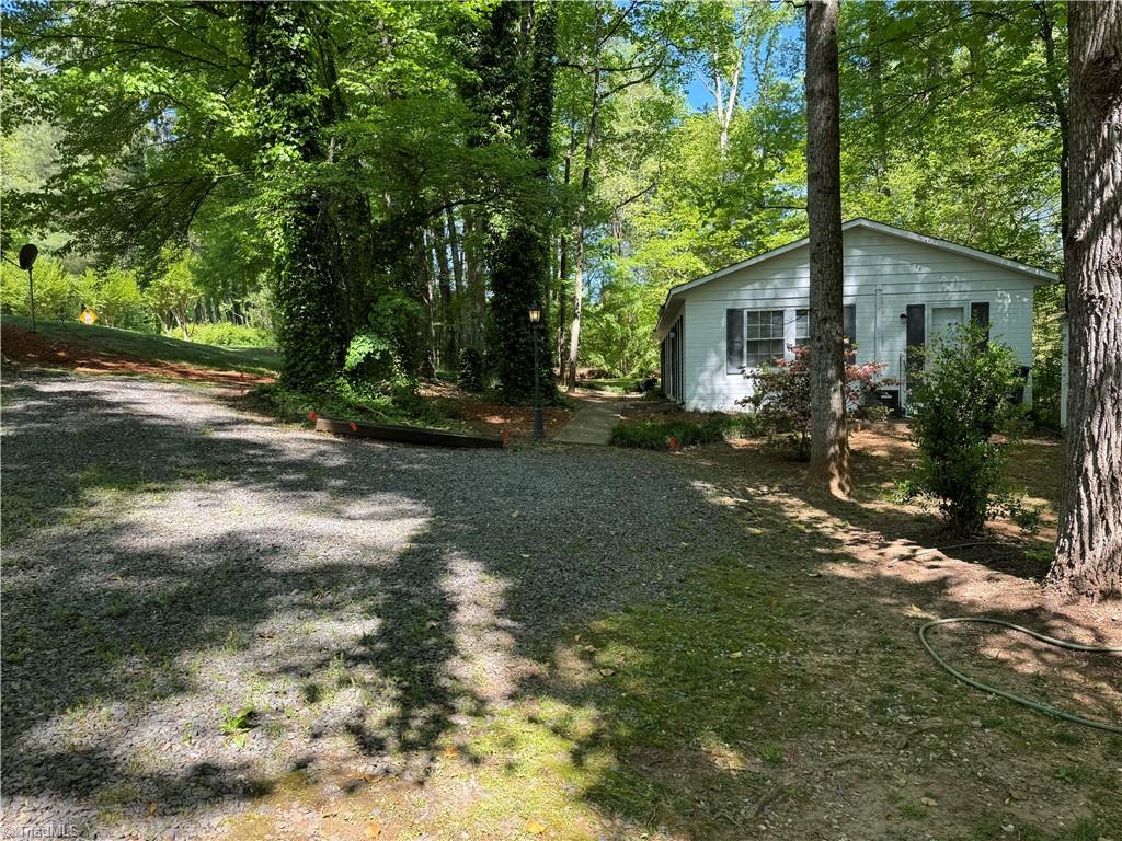 2560 North Old 52 Road Pinnacle, NC 27043 - Photo 11 of 43