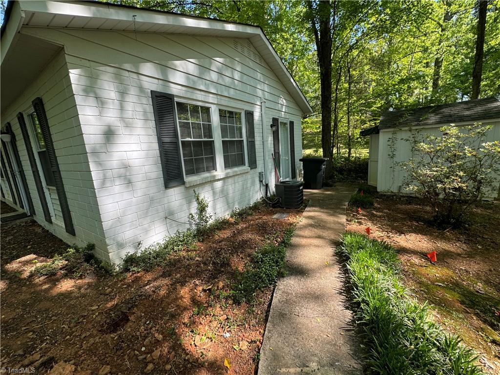 2560 North Old 52 Road Pinnacle, NC 27043 - Photo 14 of 43