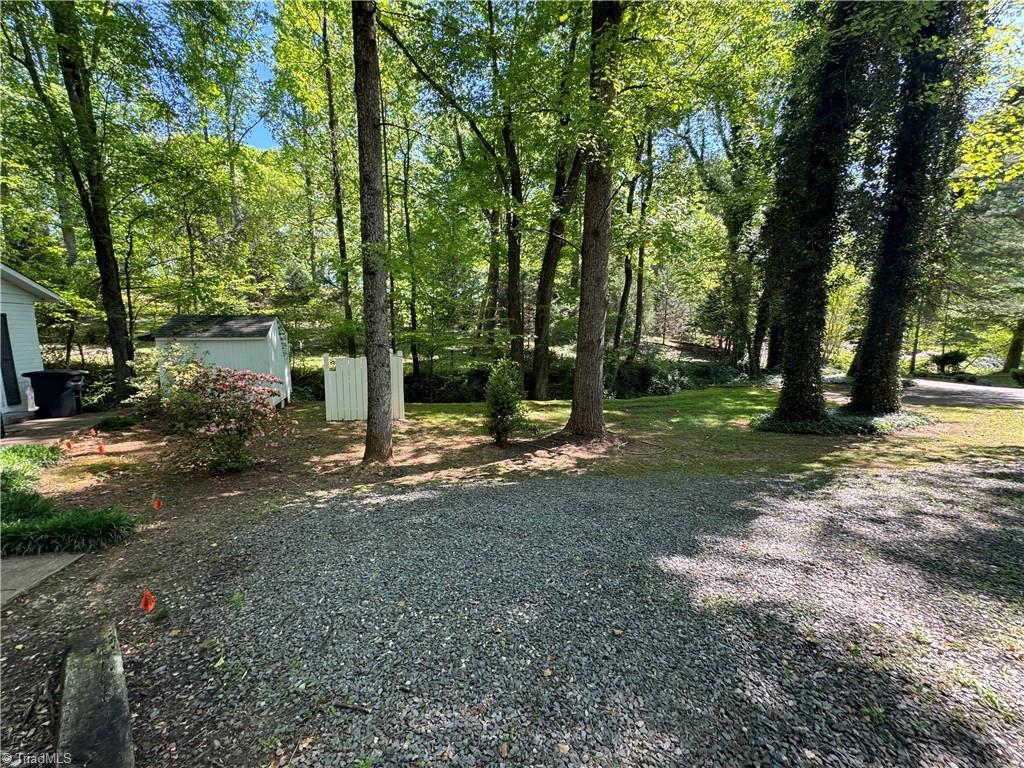 2560 North Old 52 Road Pinnacle, NC 27043 - Photo 23 of 43