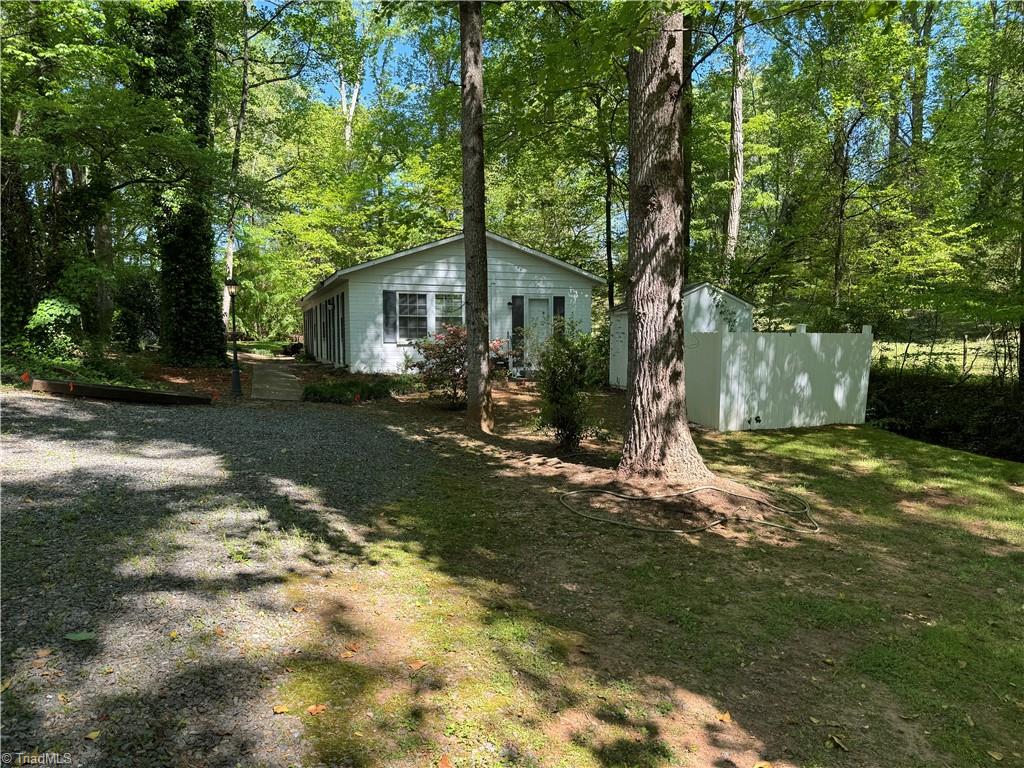 2560 North Old 52 Road Pinnacle, NC 27043 - Photo 9 of 43