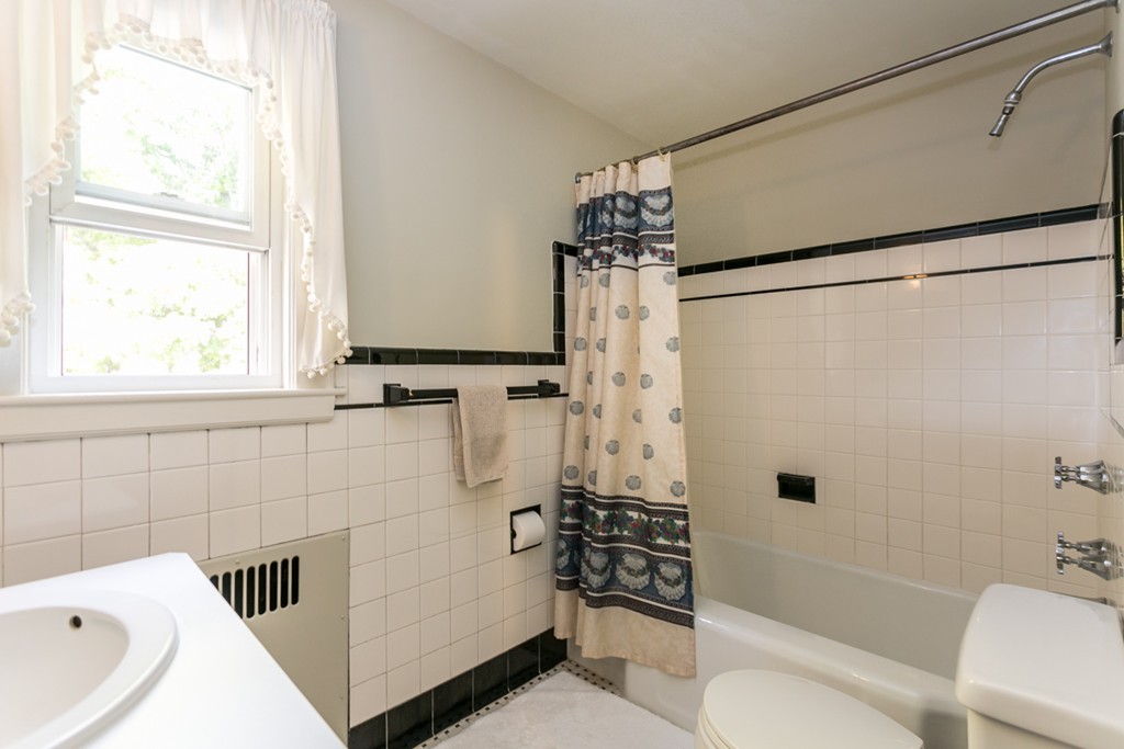 10 Evans Road Needham, MA 02492 - Photo 16 of 17 Gallery Image 16