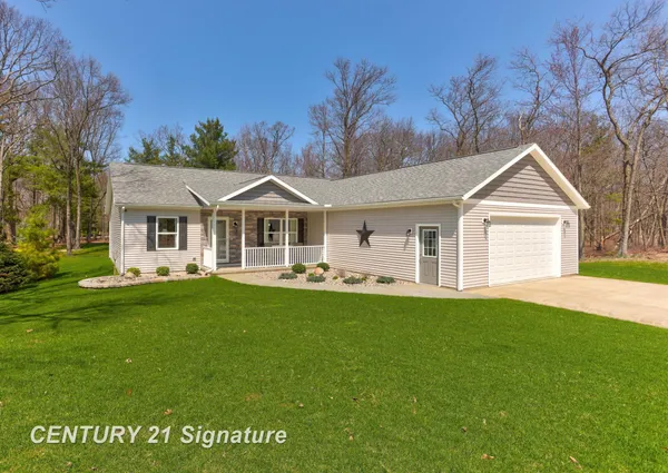 $450,000 | 5728 Tipperary Drive, Caseville, MI 48725