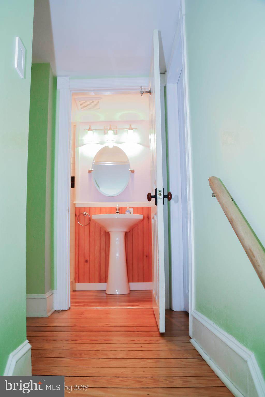 16873 Henderson Road Henderson, MD 21640 - Photo 26 of 45 2nd Full bath at top of the stairs