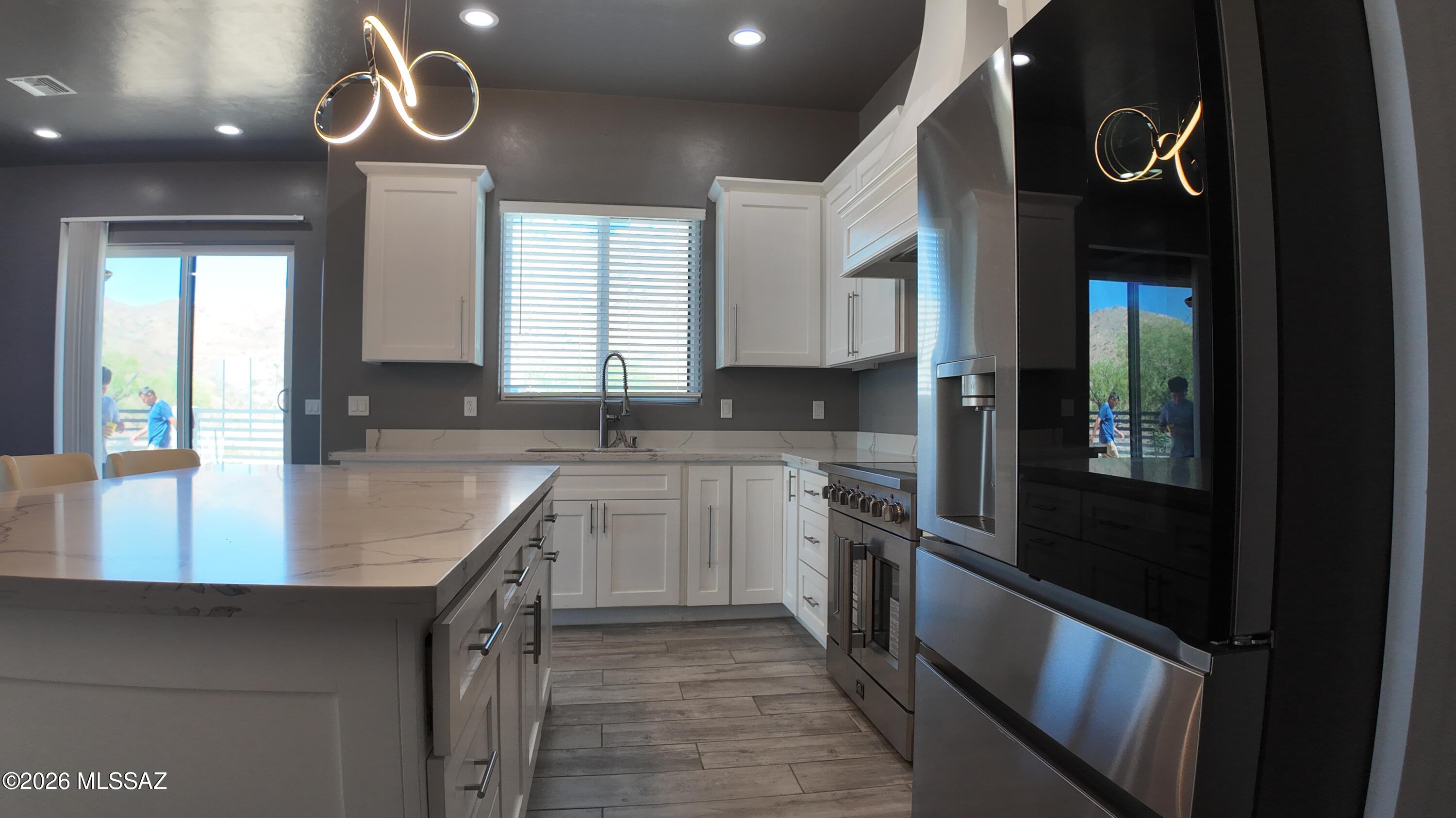 339 Circulo Chica Rio Rico, AZ 85648 - Photo 8 of 42 339 circulo chica kitchen 51