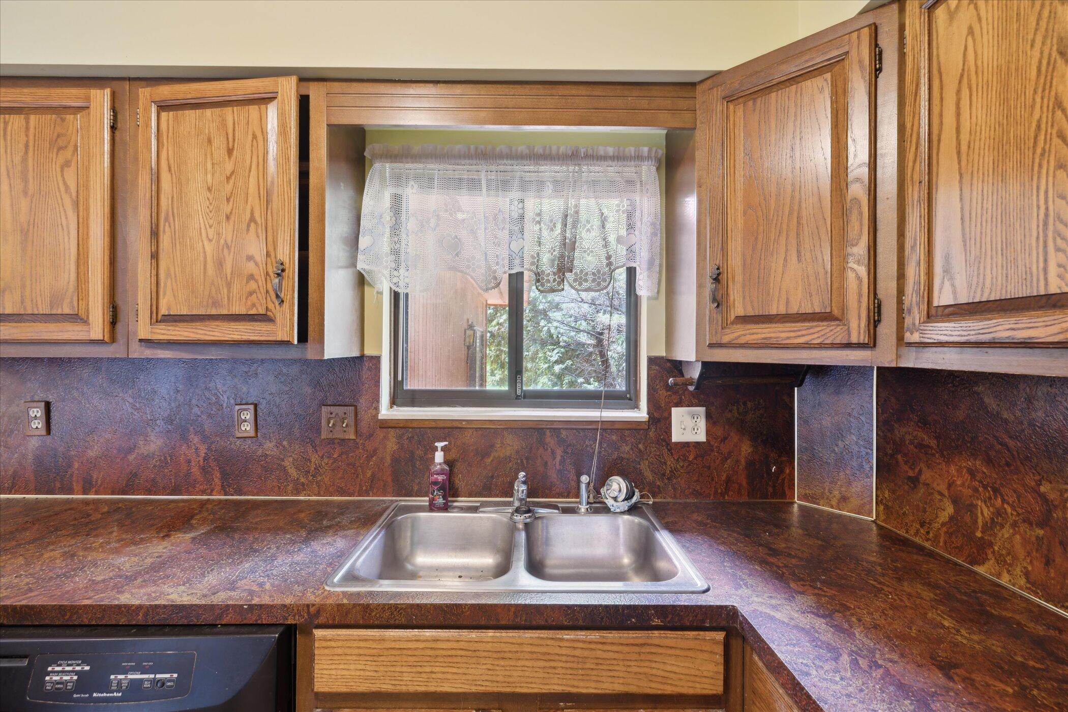 8886 Coleman Road Haslett, MI 48840 - Photo 15 of 39 16-8886-Coleman-Rd-Haslett-MI-48840-Wind