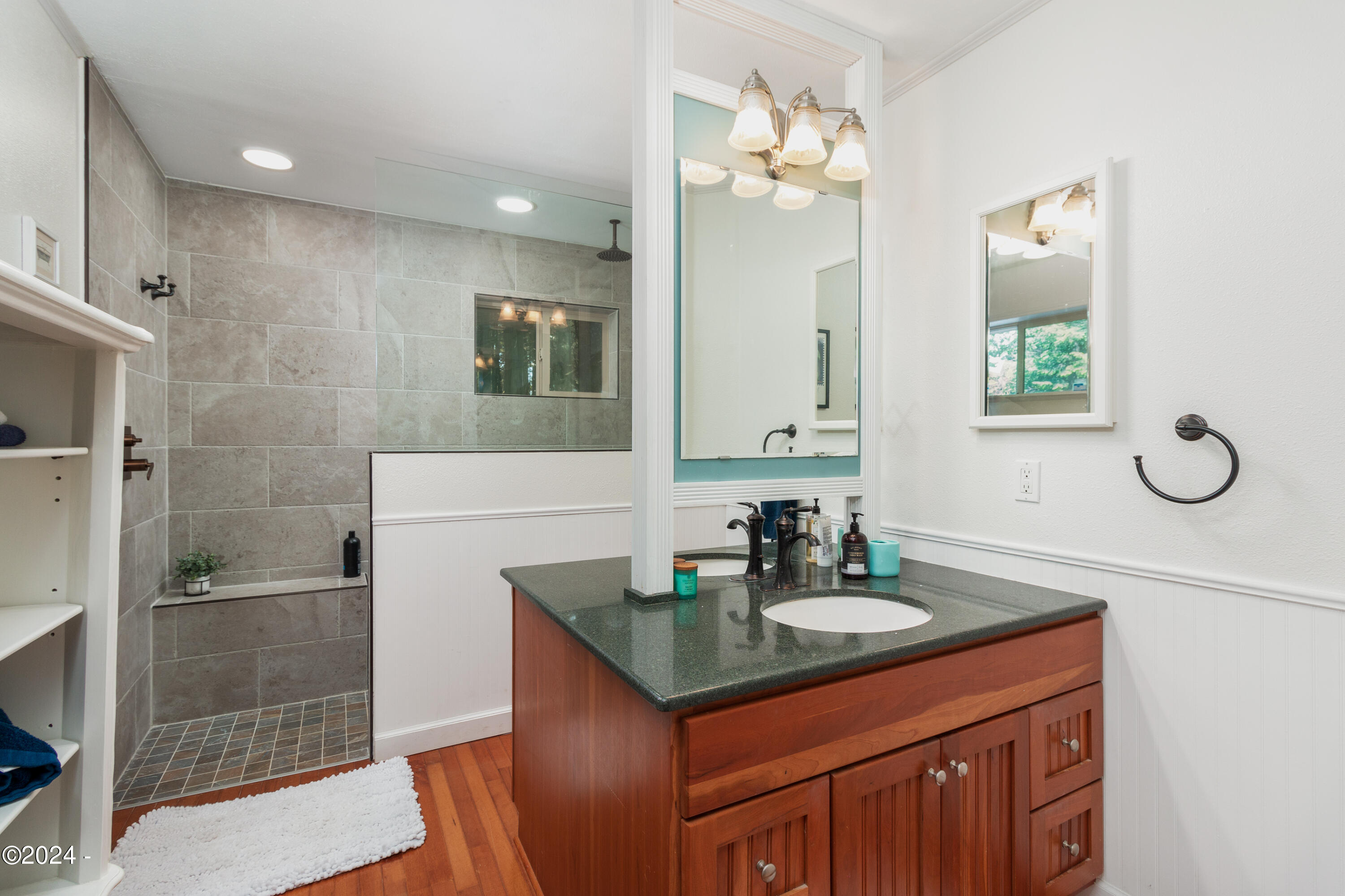 2275 Highway 101 Depoe Bay, OR 97341 - Photo 37 of 61 Updated Primary Ensuite
