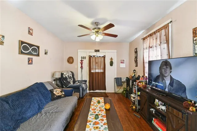 $300,000 | 720-22 Carrollton Avenue, Metairie, LA 70005