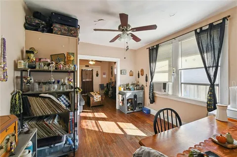 $300,000 | 720-22 Carrollton Avenue, Metairie, LA 70005