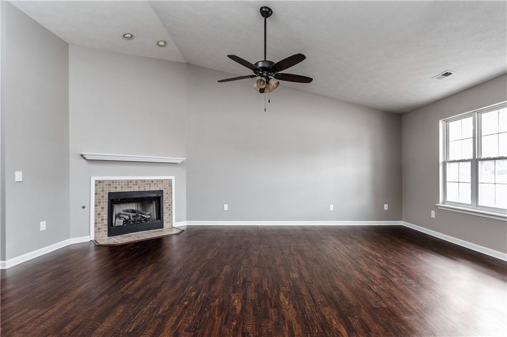 14906 Oak Road Carmel, IN 46033 - Photo 2 of 21