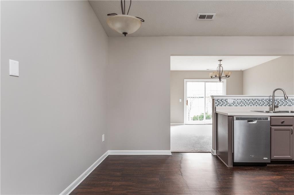 14906 Oak Road Carmel, IN 46033 - Photo 9 of 21