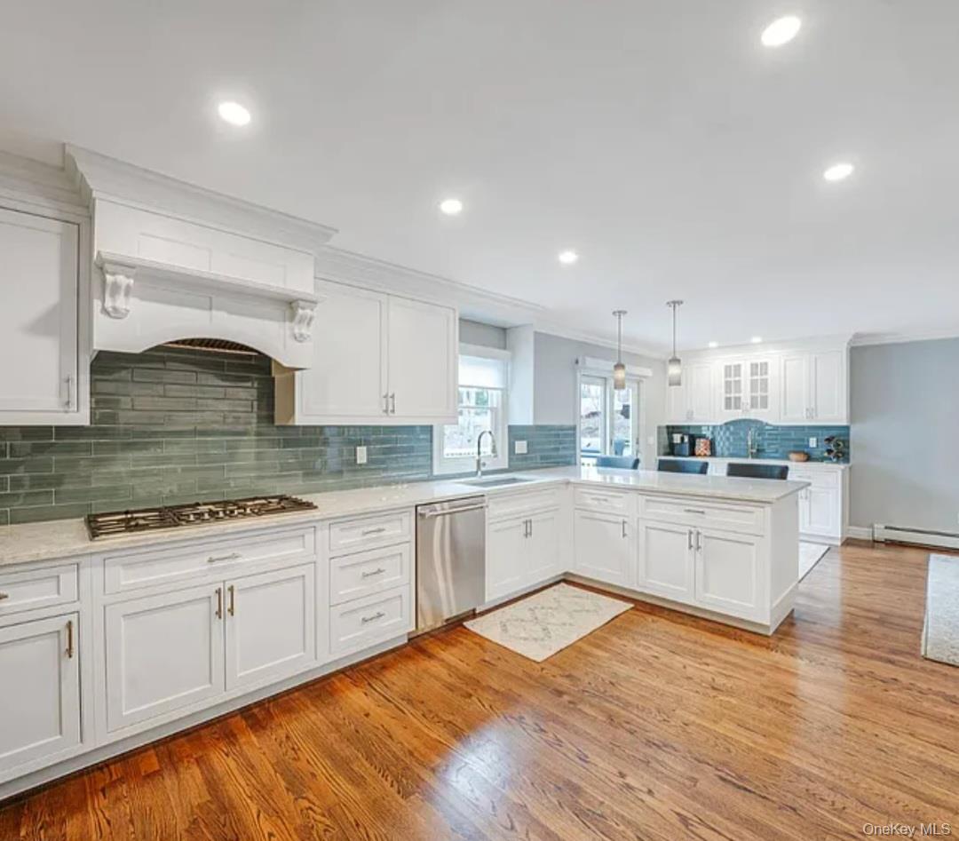 33 Brookfield Road Northport, NY 11768 - Photo 12 of 39