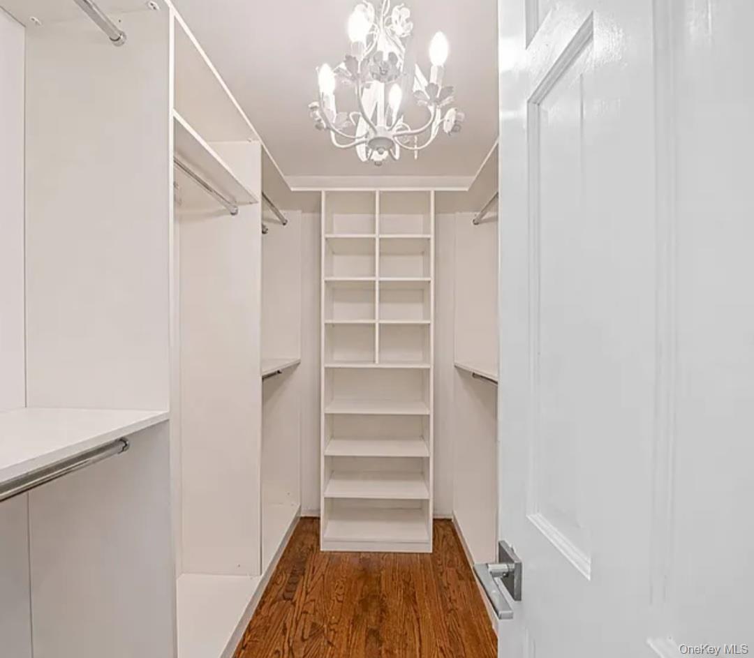 33 Brookfield Road Northport, NY 11768 - Photo 23 of 39