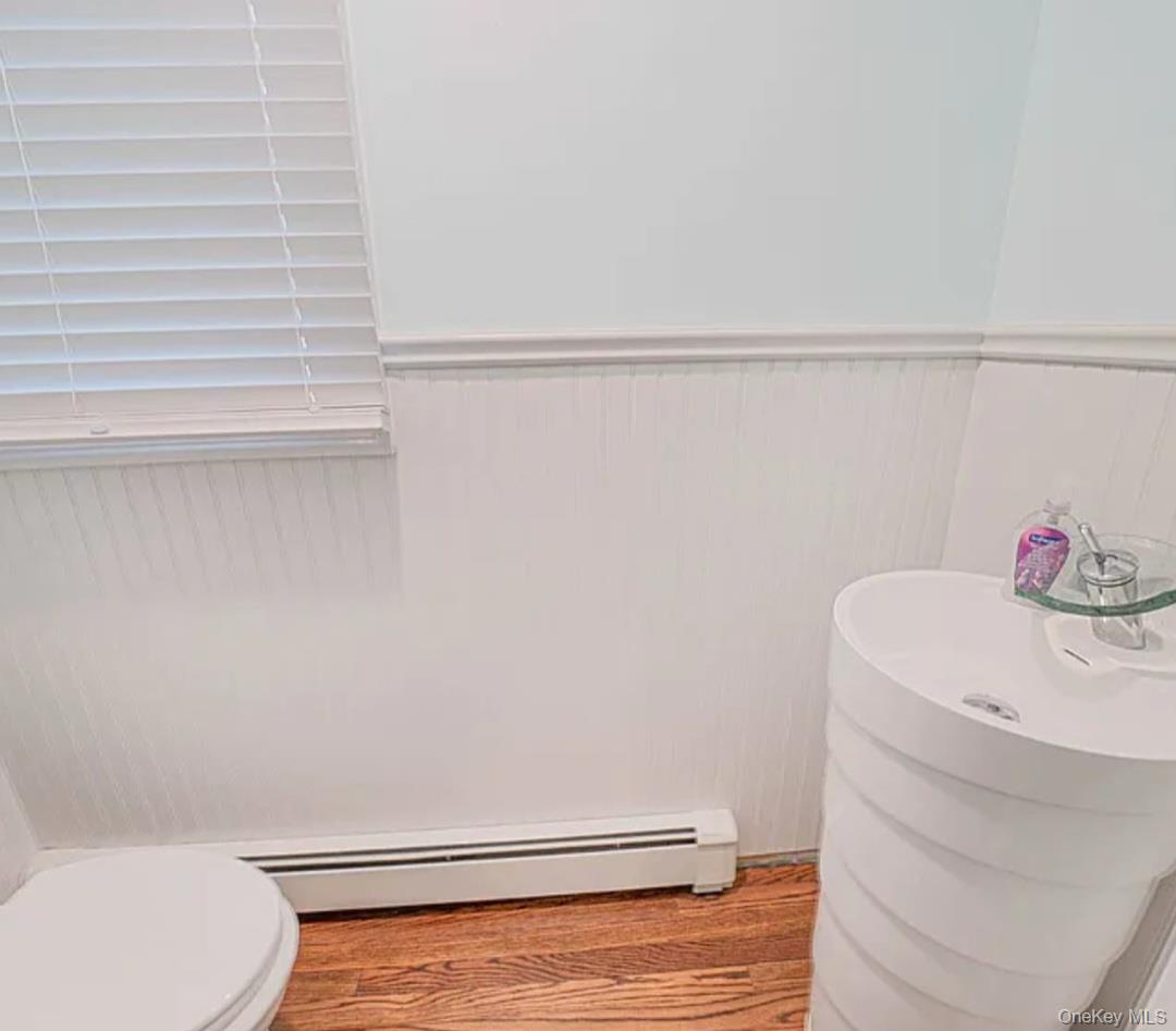 33 Brookfield Road Northport, NY 11768 - Photo 7 of 39