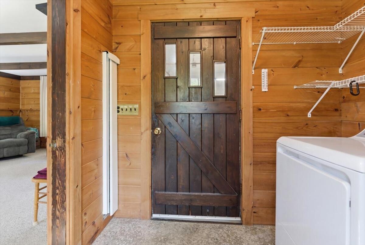 43 Holmes Road Winthrop, ME 04364 - Photo 46 of 78 038-11_laundry_room_b