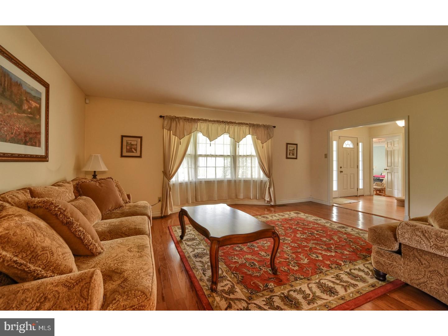 119 Swedes Run Drive Riverside, NJ 08075 - Photo 4 of 25 Gallery Image 4