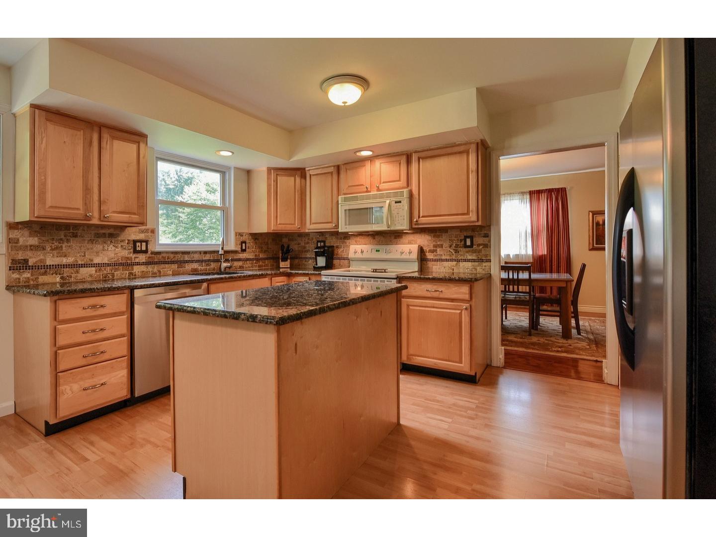 119 Swedes Run Drive Riverside, NJ 08075 - Photo 8 of 25 Gallery Image 8