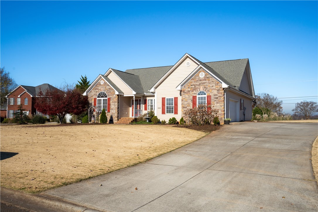 108 Windham Drive Anderson, SC 29621 - Photo 2 of 32