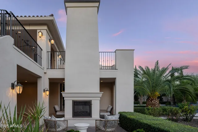 a view of a yard with a patio