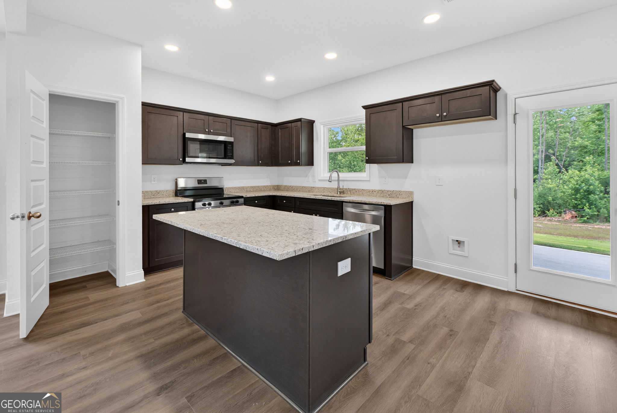 335 Yancey Road Covington, GA 30014 - Photo 7 of 41