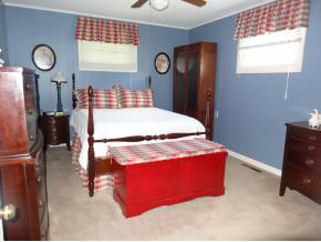 1653 Newbern Road Kingsport, TN 37664 - Photo 12 of 31 Master Bedroom