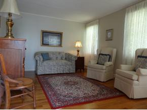 1653 Newbern Road Kingsport, TN 37664 - Photo 4 of 31 Living Room View 1