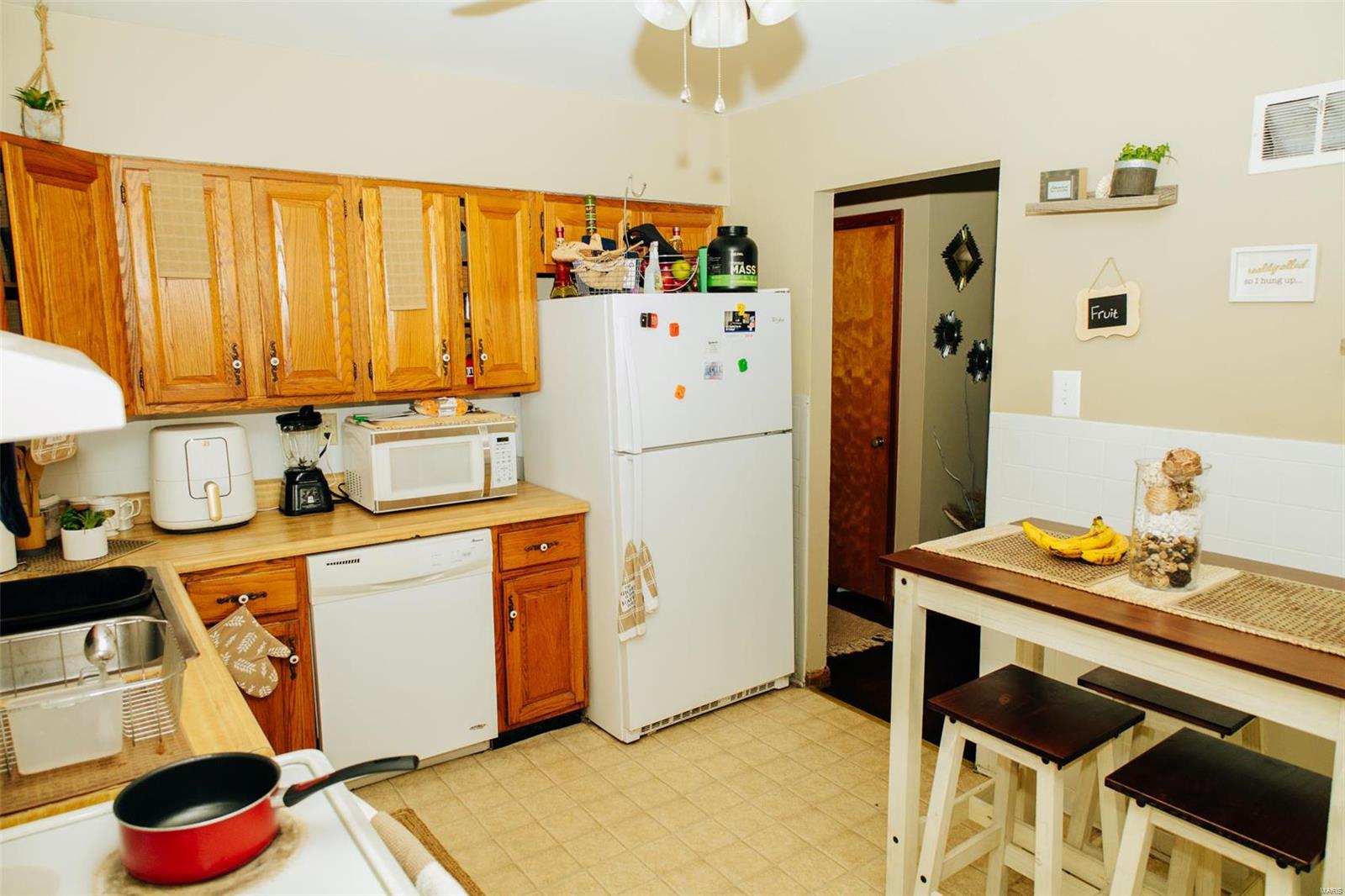 1002 Hutton Place Ferguson, MO 63135 - Photo 7 of 20