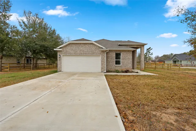 $339,999 | 702 Azalea Street, Waller, TX 77484