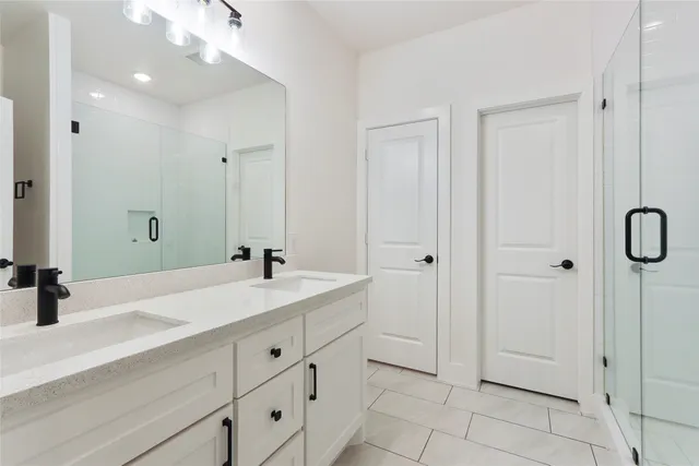 $339,999 | 702 Azalea Street, Waller, TX 77484