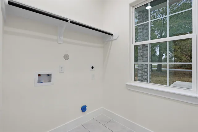 $339,999 | 702 Azalea Street, Waller, TX 77484