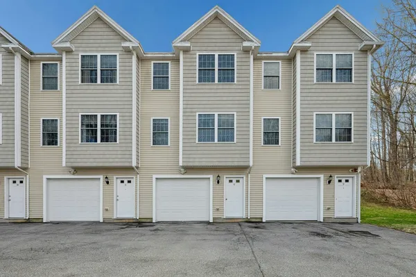 $420,000 | 152 Worcester Street, Unit 4, West Boylston, MA 01583