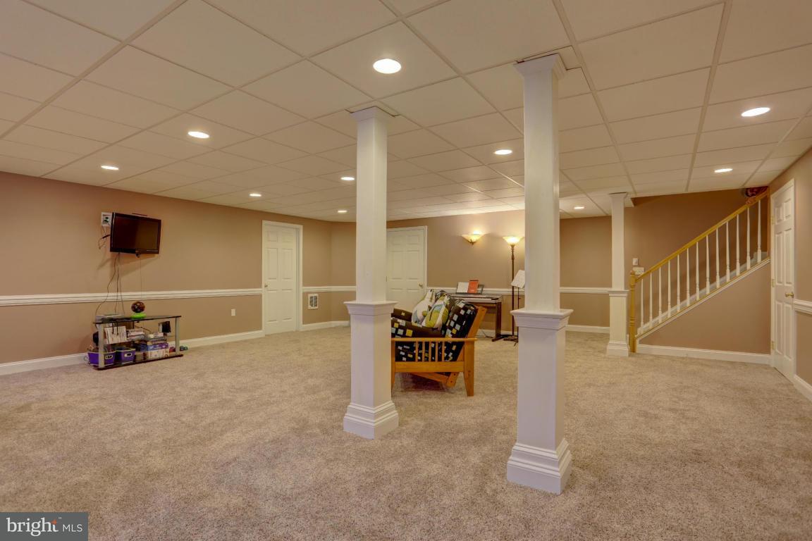 324 Cobblers Court Lititz, PA 17543 - Photo 33 of 44